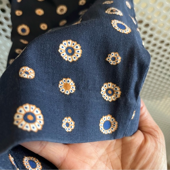 J Crew Minnie Foulard Print Ankle Length Pants Size 8 in Navy Blue and Cream - Picture 8 of 9